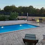 بيت للعطل 2 Bedroom In