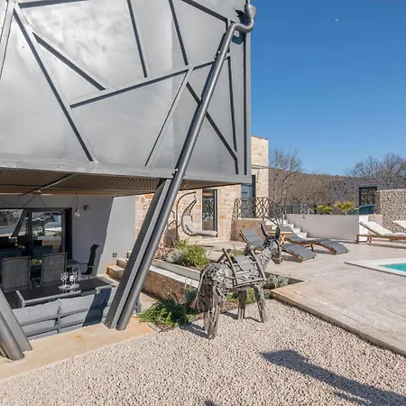 度假居 2 Bedroom In Biorine