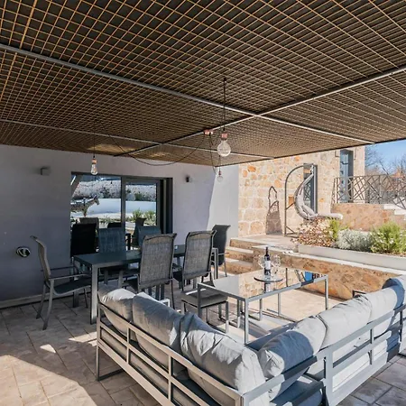 2 Bedroom Cozy In *