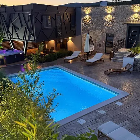 Holiday home Luxurious In *